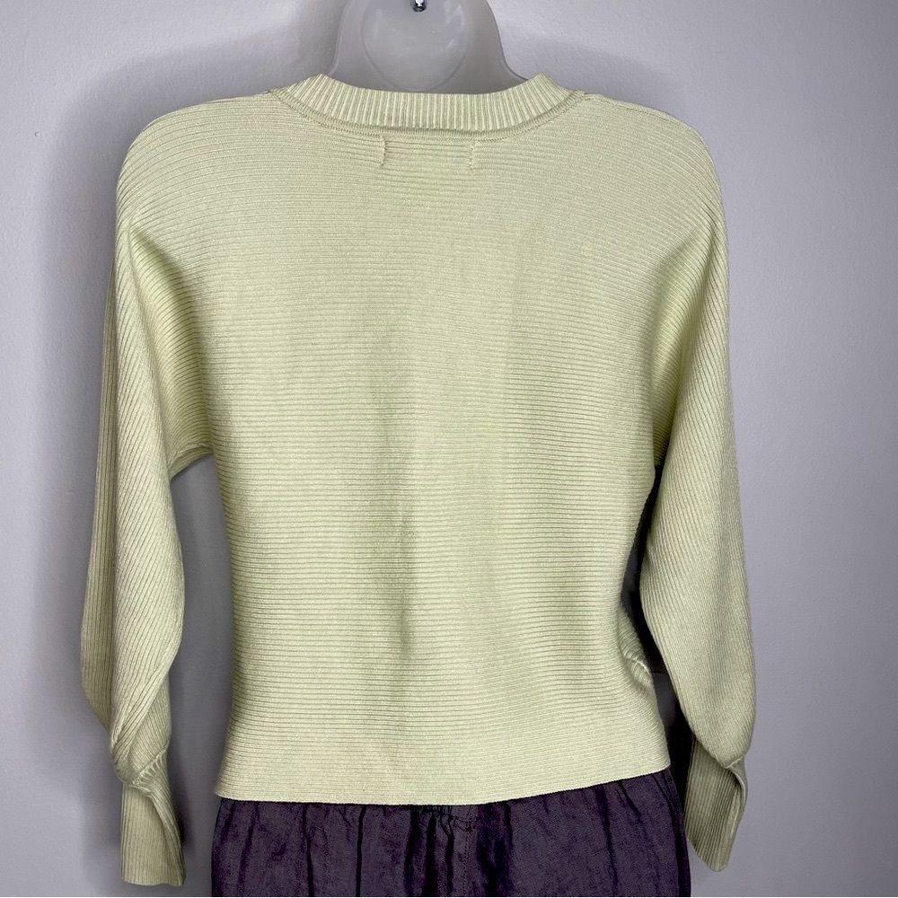 Pink Rose Vintage Ribbed Sweater - Picture 4 of 10